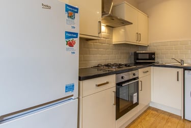 2 bed house, Colum Road, Cathays, Cardiff, CF103EG - Image 2